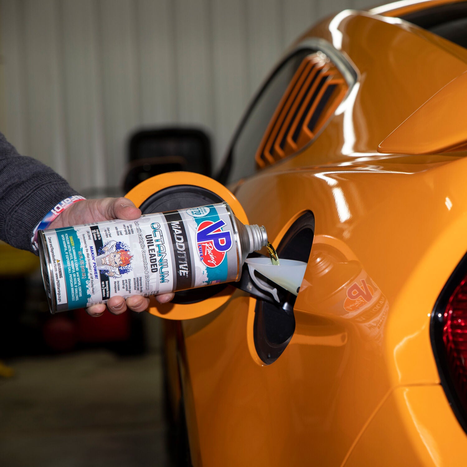 VP RACING FUELS - VP OCTANIUM UNLEADED 8/32OZ